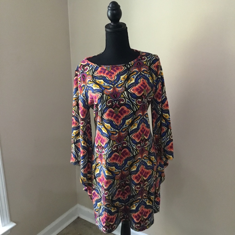 Aryeh Women’s Colorful Knit Dress With Flutter Sleeves Size L